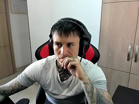 Chrissblack online show from March 23, 2026, 9:52 pm