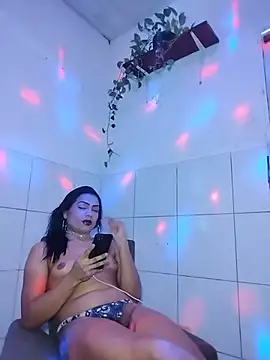 Snapshot of Jade-Morena-Transex-ON chatting on June 21, 2026, 6:10 pm Jade-Morena-Transex-ON online show from June 21, 2026, 6:10 pm