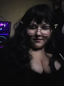 Snapshot of LunaLuxxx666 chatting on January 14, 2026, 6:19 am LunaLuxxx666 online show from January 14, 2026, 6:19 am