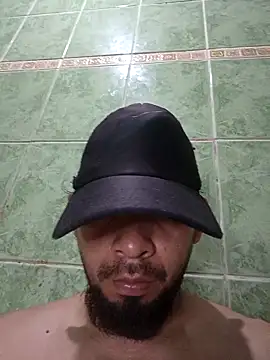 paladito01 online show from March 18, 2026, 5:21 am