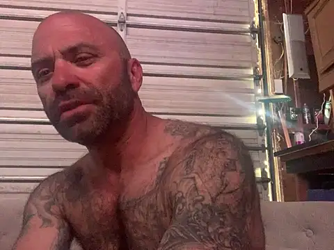 Snapshot of calimeatstick chatting on March 9, 2026, 10:03 pm calimeatstick online show from March 9, 2026, 10:03 pm