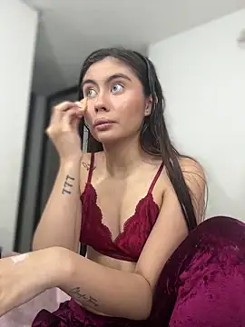 Stormi th online show from February 15, 2026, 1:57 am