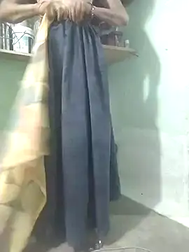 Snapshot of Miss__soniya106 chatting on April 18, 2026, 5:22 am Miss soniya106 online show from April 18, 2026, 5:22 am