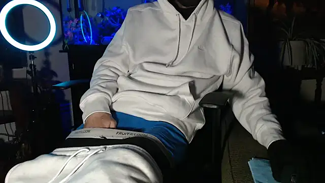 Snapshot of EspanolVato chatting on February 18, 2026, 10:11 am EspanolVato online show from February 18, 2026, 10:11 am