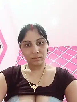 Snapshot of Hot_ree85 chatting on July 8, 2026, 6:07 am Hot ree85 online show from July 8, 2026, 6:07 am