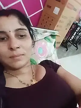 Snapshot of Hot_ree85 chatting on July 9, 2026, 4:49 am Hot ree85 online show from July 9, 2026, 4:49 am