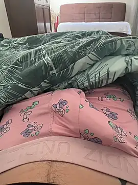 thxmas1 online show from January 10, 2026, 9:33 am