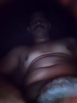 Pranit001 online show from May 11, 2026, 10:07 pm