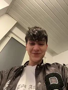 Snapshot of ravenryx chatting on March 4, 2026, 3:29 pm ravenryx online show from March 4, 2026, 3:29 pm