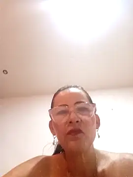 Snapshot of Salome_69 chatting on February 6, 2026, 6:22 pm Salome 69 online show from February 6, 2026, 6:22 pm