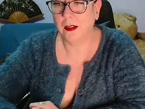 xmyriamx online show from February 15, 2026, 10:14 am