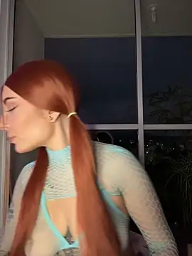 alesziarose  online show from March 30, 2026, 11:39 pm