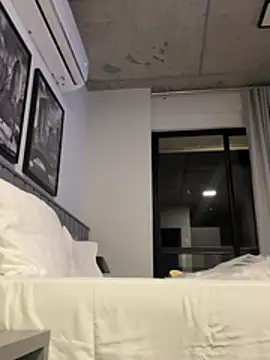 Snapshot of vinihfeh chatting on February 22, 2026, 11:14 pm vinihfeh online show from February 22, 2026, 11:14 pm