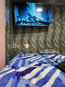 Sofibleaze online show from March 9, 2026, 5:22 am