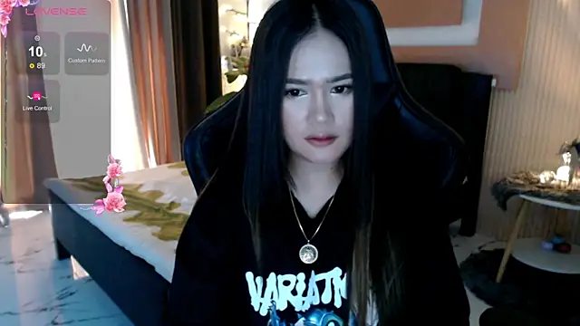 simplykhate online show from February 11, 2026, 1:43 am