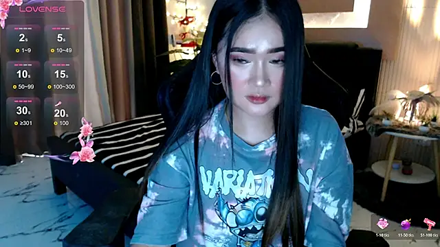 Snapshot of simplykhate chatting on June 2, 2026, 1:07 am simplykhate online show from June 2, 2026, 1:07 am
