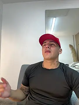 Snapshot of MassimoCo_ chatting on June 22, 2026, 10:23 am MassimoCo online show from June 22, 2026, 10:23 am