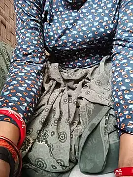 Snapshot of Queen_chayna chatting on May 25, 2026, 3:01 am Queen chayna online show from May 25, 2026, 3:01 am