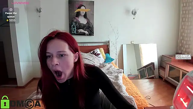 Lily Viola online show from March 25, 2026, 7:25 am