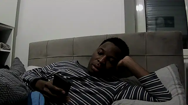 Bigchocco online show from March 12, 2026, 3:34 am