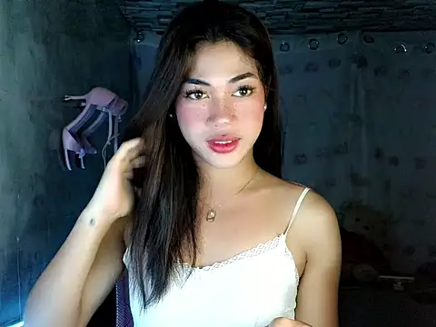 Margalona  online show from April 15, 2026, 5:53 pm