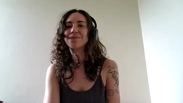 Snapshot of Dirty_Pink chatting on March 6, 2026, 9:50 am Dirty Pink online show from March 6, 2026, 9:50 am