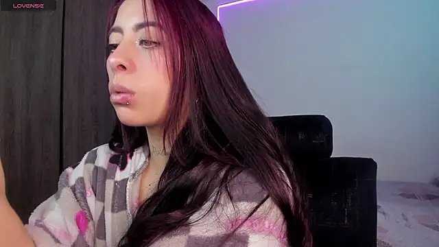 maazikeenx online show from March 10, 2026, 12:43 pm