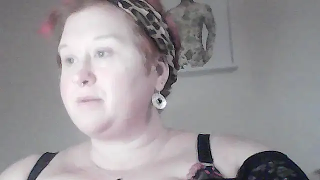 BustyRedxx online show from March 2, 2026, 11:28 am