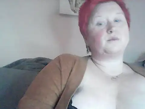 Snapshot of BustyRedxx chatting on May 15, 2026, 9:05 am BustyRedxx online show from May 15, 2026, 9:05 am