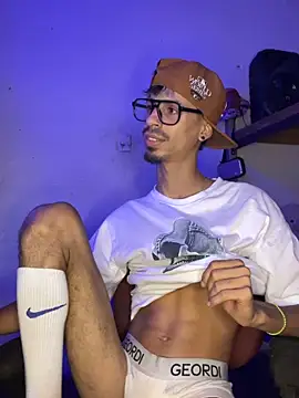 alexx 23cm online show from April 8, 2026, 3:34 pm