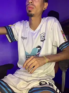 alexx 23cm online show from April 10, 2026, 5:06 pm