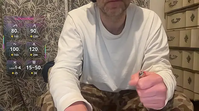 Snapshot of wolverinedream chatting on February 28, 2026, 10:49 am wolverinedream online show from February 28, 2026, 10:49 am