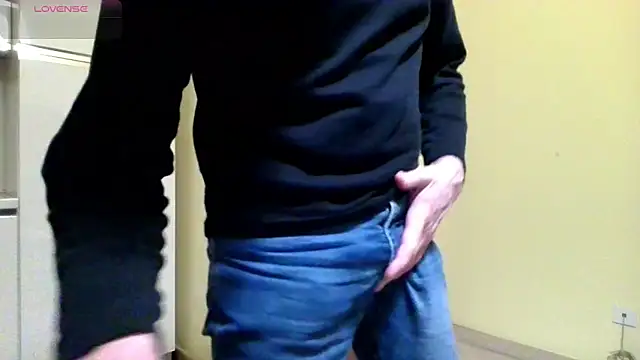 Ele7b5 online show from April 7, 2026, 9:26 pm