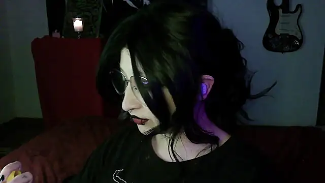 Snapshot of Aoidandelion chatting on January 18, 2026, 11:19 pm Aoidandelion online show from January 18, 2026, 11:19 pm