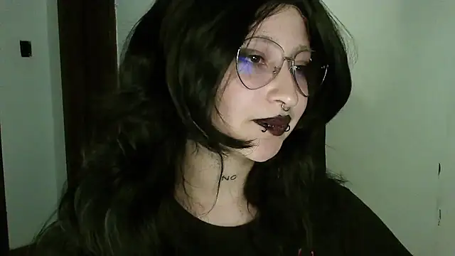 Snapshot of Aoidandelion chatting on February 22, 2026, 12:01 am Aoidandelion online show from February 22, 2026, 12:01 am