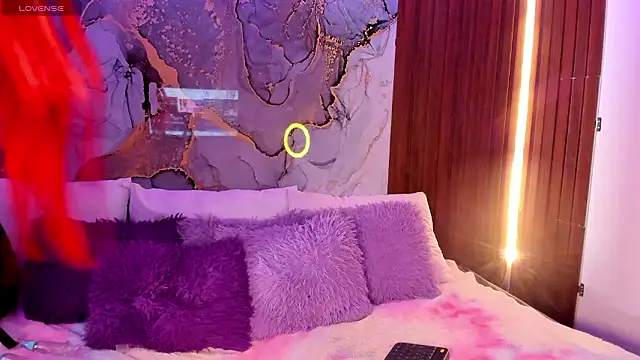 Emmayourgirl online show from February 12, 2026, 3:29 pm