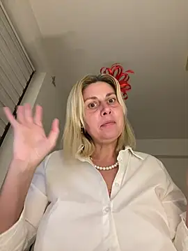 Amelia9798 online show from January 17, 2026, 8:45 pm