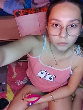 Snapshot of Sexyhanna14 chatting on May 28, 2026, 2:20 am Sexyhanna14 online show from May 28, 2026, 2:20 am
