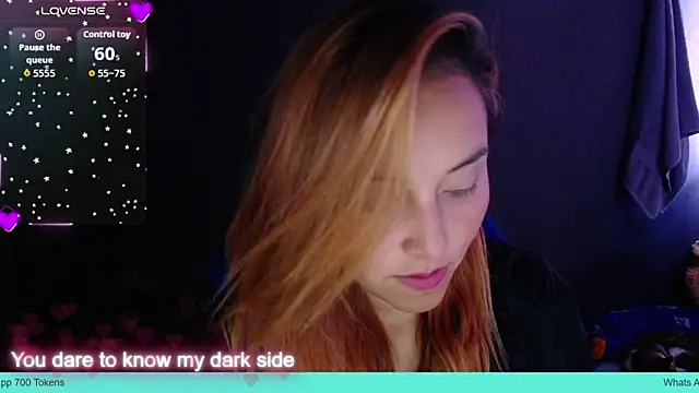 Velvet Moon33 online show from April 18, 2026, 7:07 pm