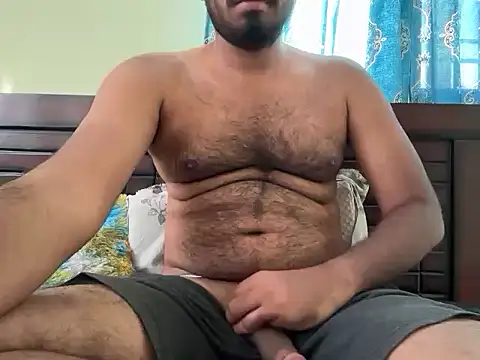 Snapshot of Ruthless_guyy chatting on January 7, 2026, 4:04 am Ruthless guyy online show from January 7, 2026, 4:04 am