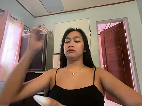 Mira Janee online show from February 7, 2026, 3:43 am