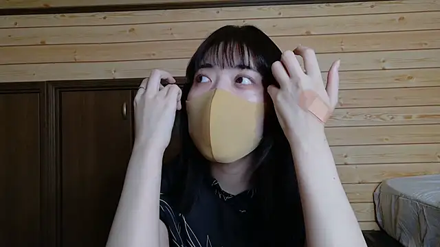 Snapshot of minami_room chatting on July 6, 2026, 8:11 am minami room online show from July 6, 2026, 8:11 am