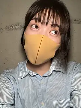 Snapshot of minami_room chatting on July 13, 2026, 1:47 pm minami room online show from July 13, 2026, 1:47 pm