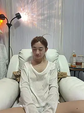 Snapshot of Xiaojuzi- chatting on August 7, 2026, 2:30 pm Xiaojuzi- online show from August 7, 2026, 2:30 pm
