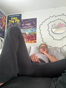 jojosbizarrelyf online show from July 22, 2026, 5:16 pm