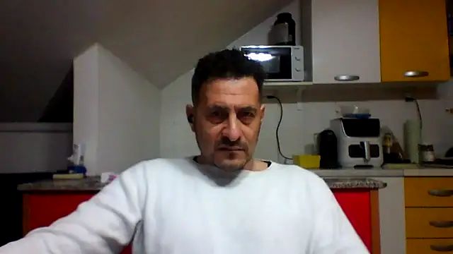 colosone online show from March 9, 2026, 3:32 am