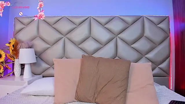 Katherine Morphi online show from January 13, 2026, 12:32 pm