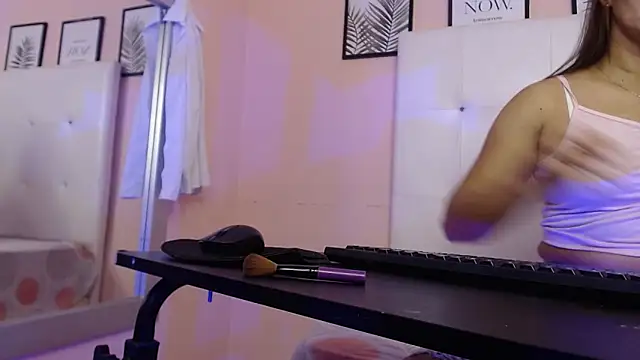 baby bonny  online show from January 12, 2026, 12:21 pm