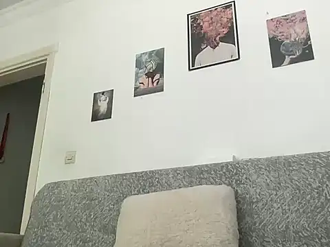 comings33 online show from June 23, 2026, 12:58 pm
