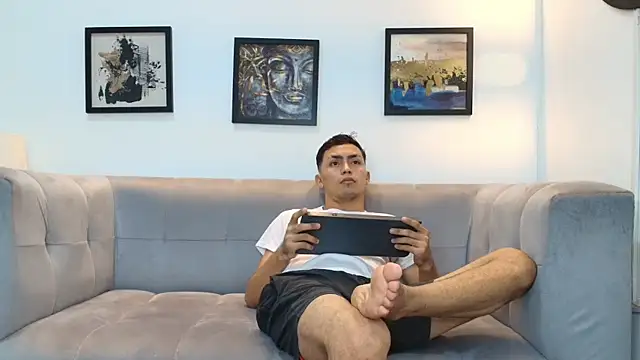 Snapshot of AVENGER_BOYS2026 chatting on January 18, 2026, 1:20 am AVENGER BOYS2026 online show from January 18, 2026, 1:20 am